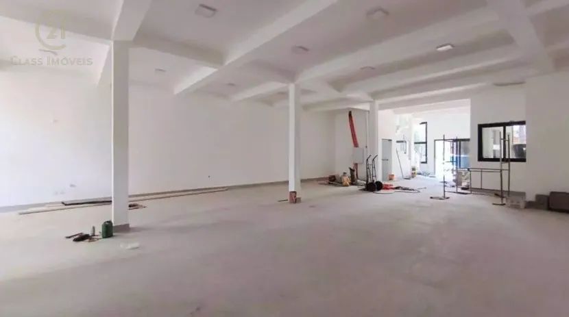 Casa para alugar em Londrina, Vila Ipiranga, com 4 quartos, com 678.87 m² - Foto 4