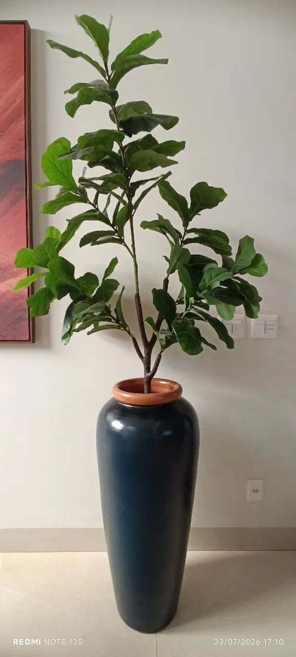 Vaso grande  com planta artificial  - Foto 4