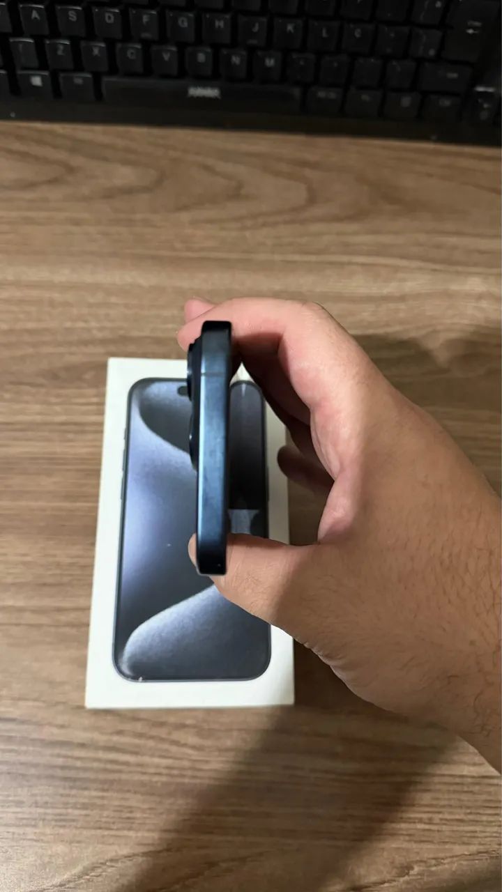 iPhone 15 Pro - Foto 4