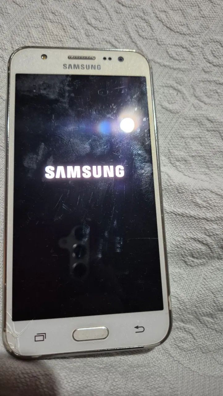Celular Samsung Galaxy J5 - Foto 2
