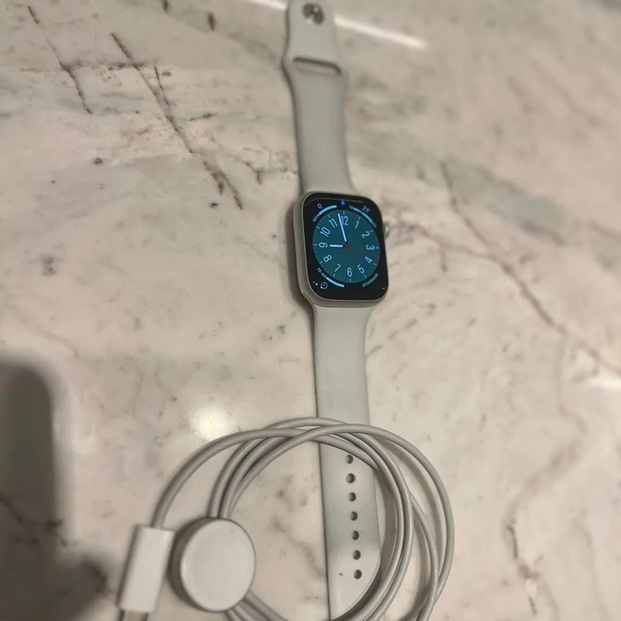 Apple Watch séries 8 - 45mm