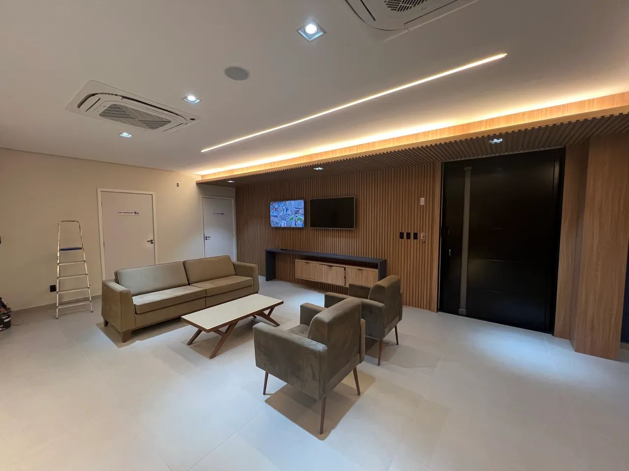 Sala Comercial - Zona Leste - Foto 4