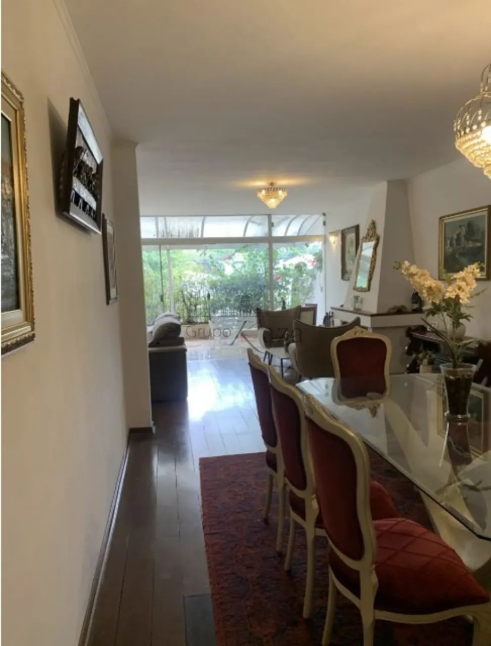 Casa Sobrado - Pacaembu - 4 Dormitórios - 441m².