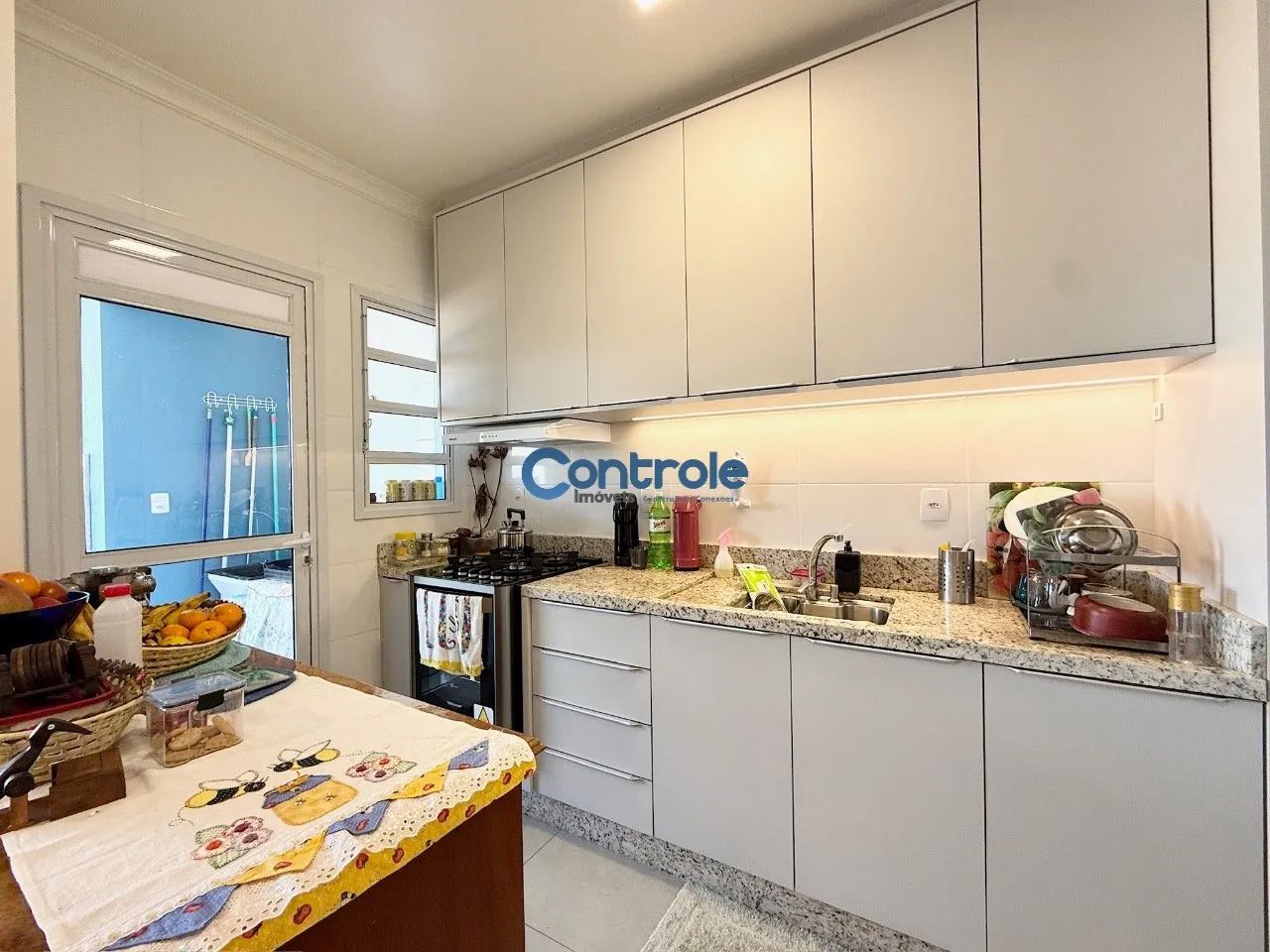 Apartamento com 03 dormitórios em Barreiros, São José/SC! - Foto 5