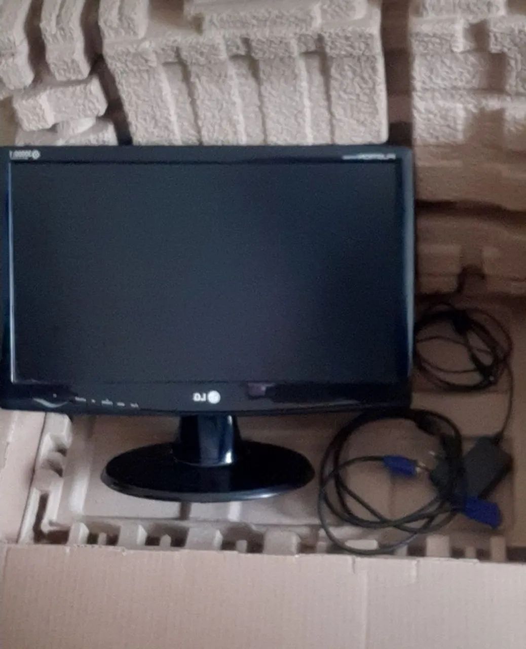  Monitor LG Flatron W1943C - Foto 2