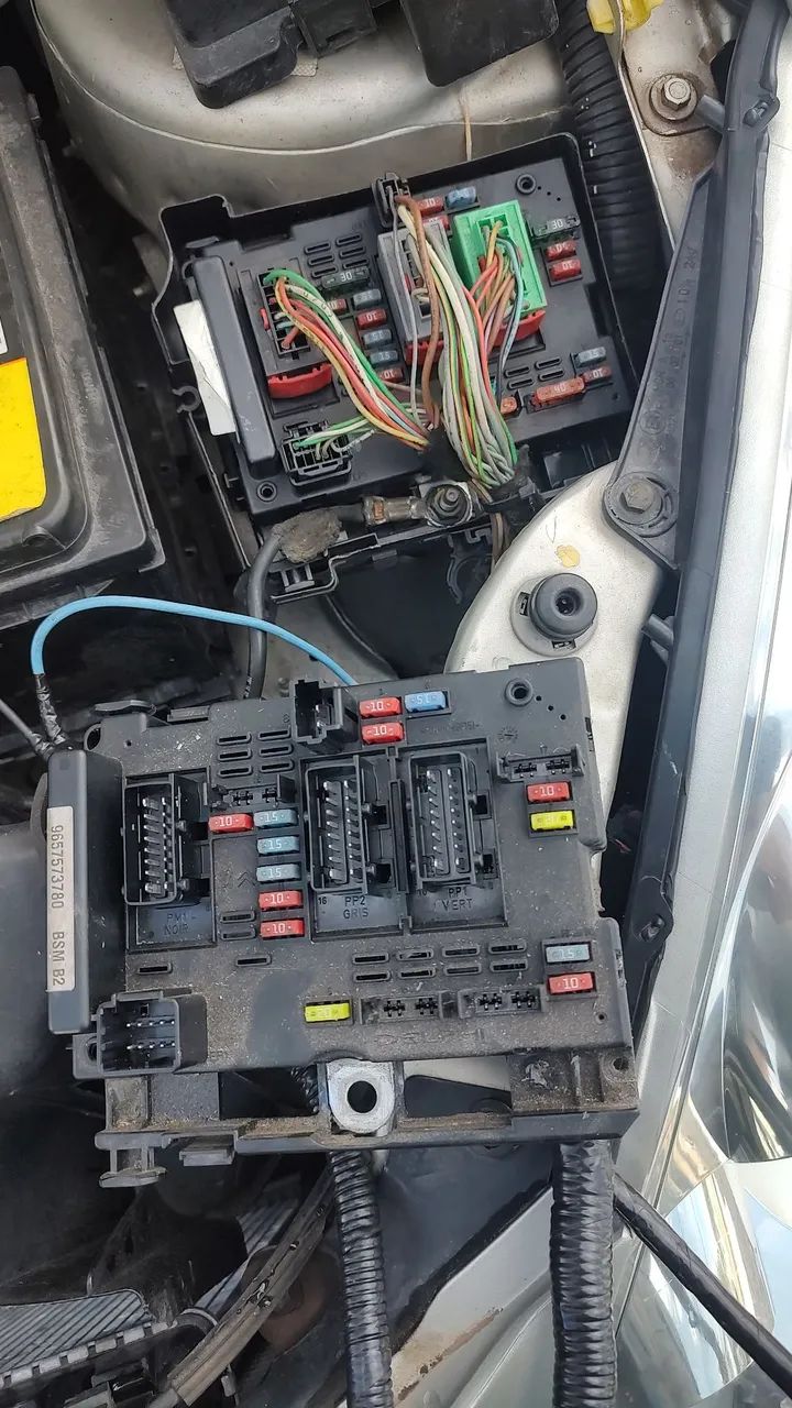 Módulo BSM para Peugeot e Citroen R06 L 11 - Foto 2