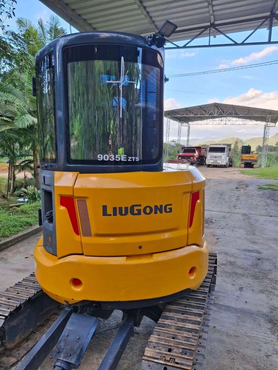 Mini escavadeira liugong 9035  3.800 quilos - Foto 5