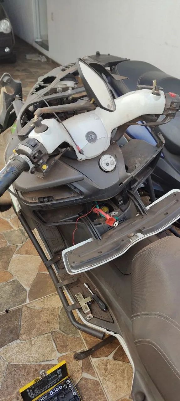 Maxsym 400i retirada peças  - Foto 5