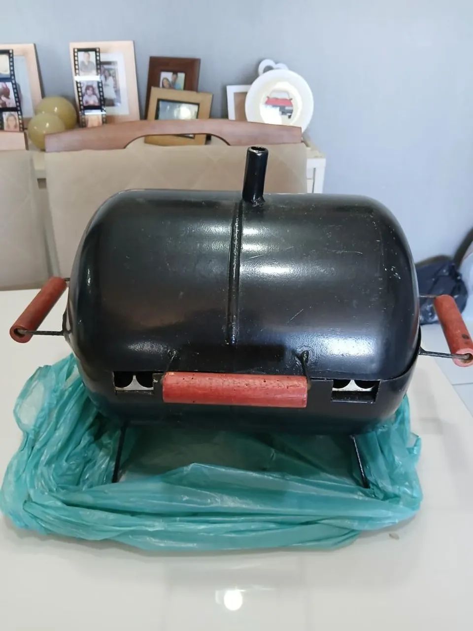 Vendo uma churrasqueira semi nova 