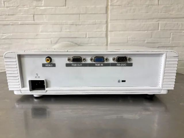 Projetor LG BE-320-SE entrada VGA  - Foto 4