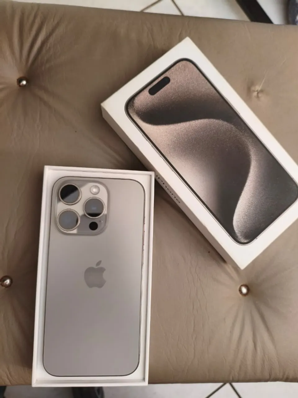 ♫美品Apple iPhone 8 シルバー 64GB Iphone 8 64gb - Celulares e Smartphones - Jardim Embaré, São