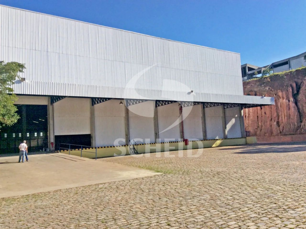 GALPÃO INDUSTRIAL.