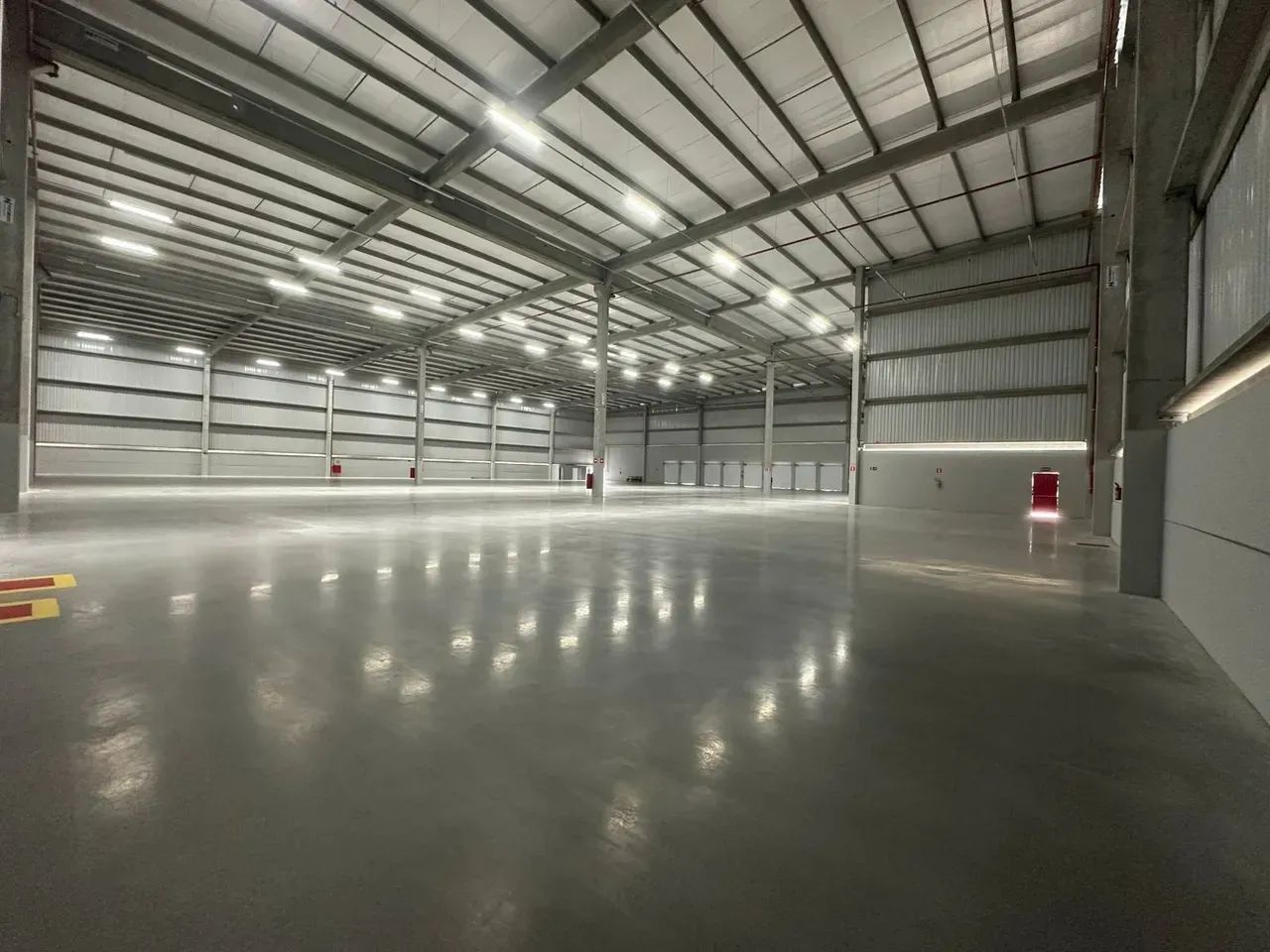 Galpão com área total de 4500m² no Civit II - Foto 7
