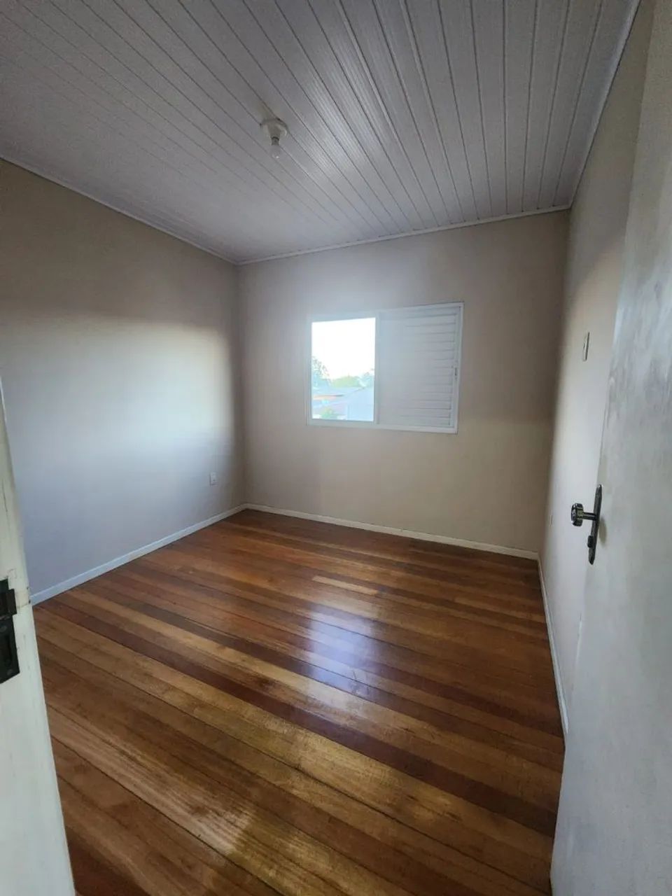 Quarto para dividir apartamento 