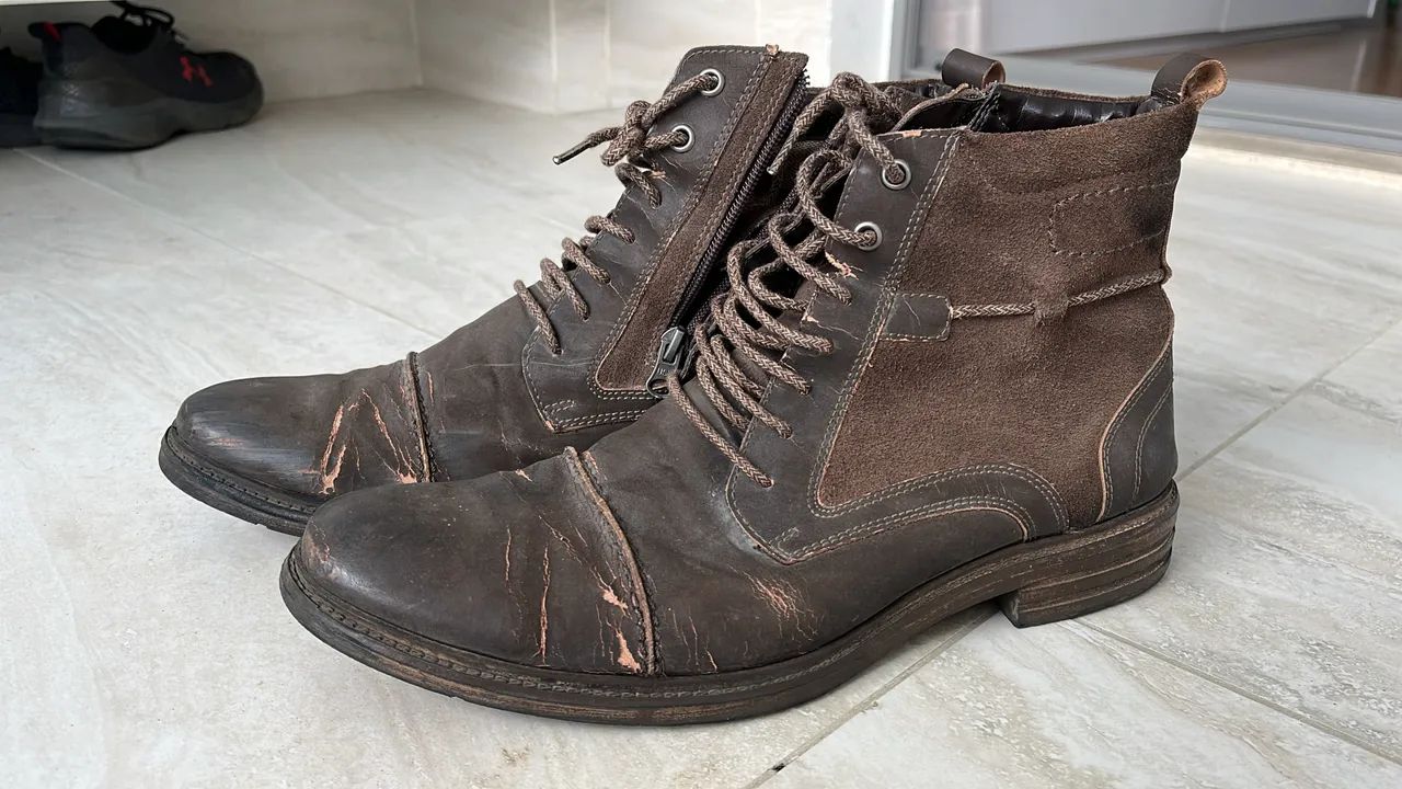 Botas em couro número 43 - marca PREGO 