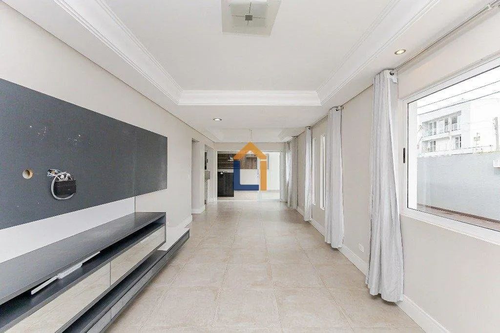 Sobrado com 210m² no bairro Atuba - Foto 2