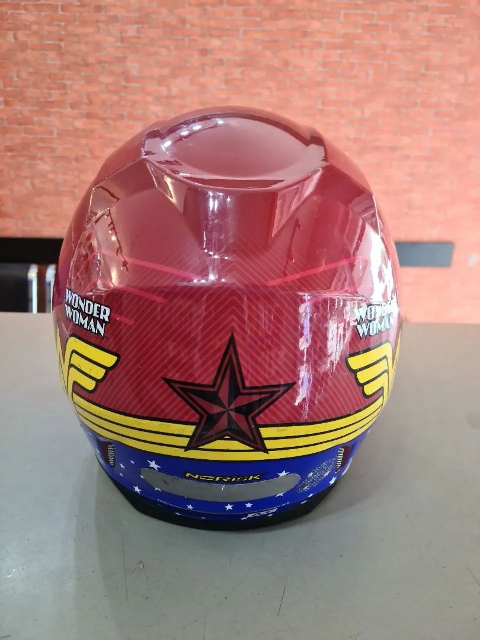 Capacete Norisk (mulher maravilha) o - Foto 3