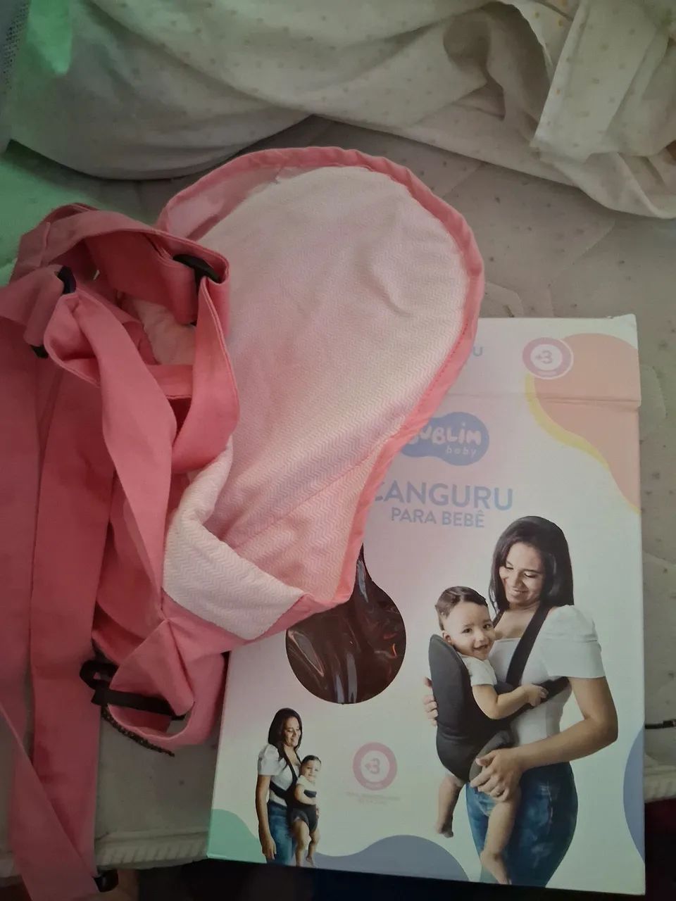 Vende-se um ninho e um canguru 