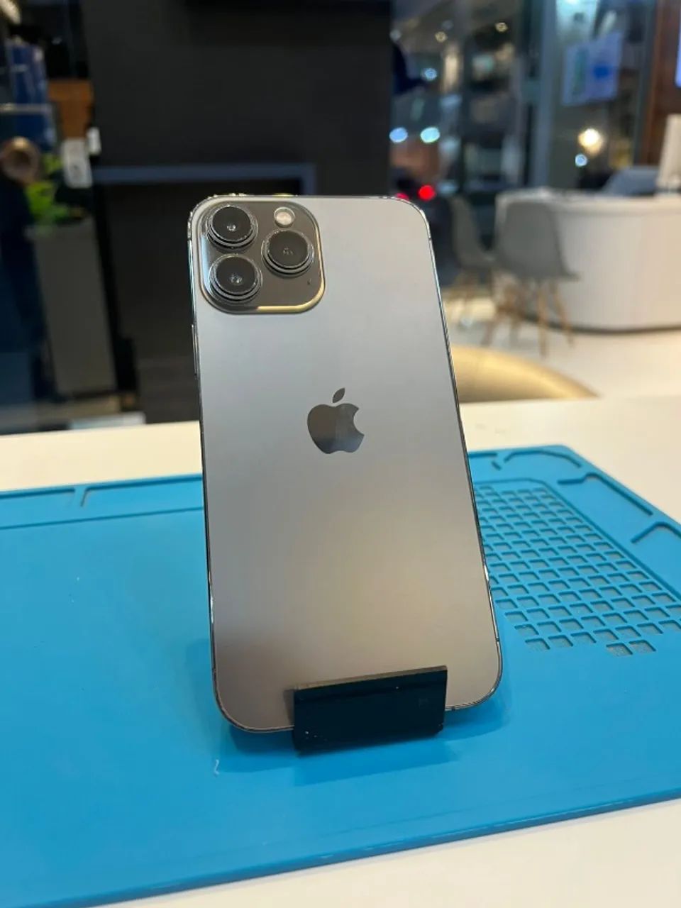 iPhone 13 Pro Max 128GB Grafite - Seminovo 6 meses de garantia
