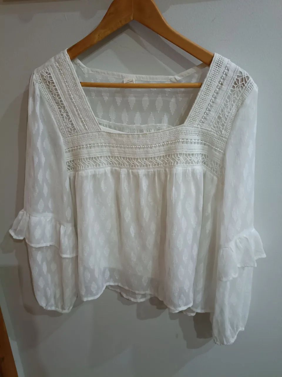 Combo 3 blusinhas estilo bata tam P pouco uso - Foto 2