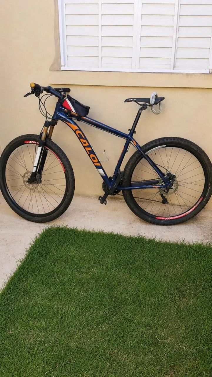 Bicicleta Caloi Explorer aro 29