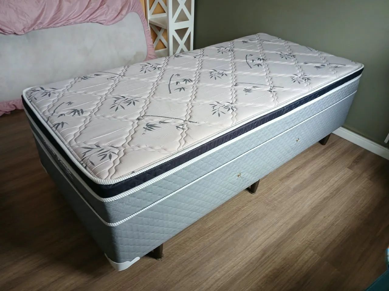 Cama de Solteiro colchão e box