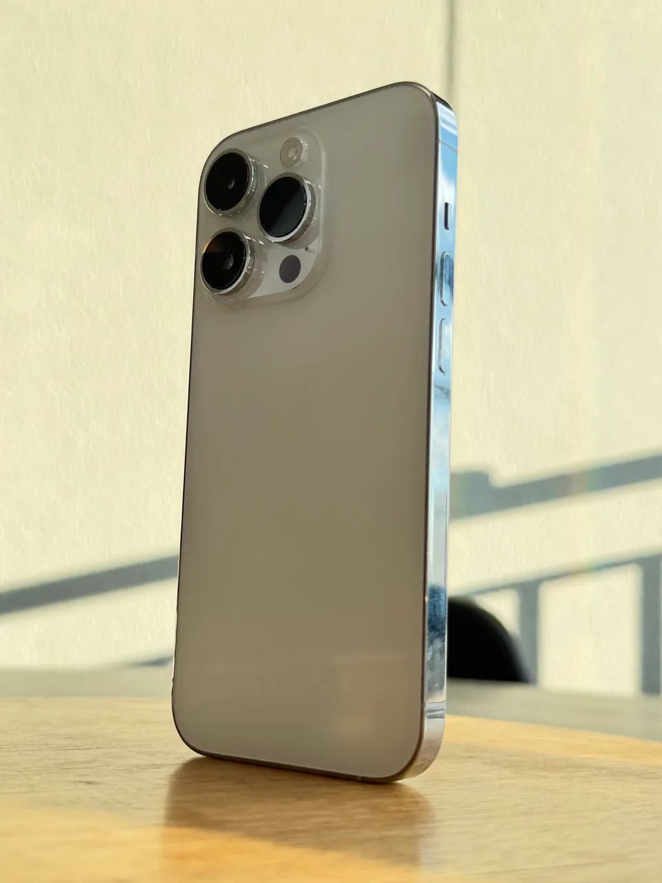 iPhone 14 PRO 256GB Silver Impecável - Celulares e Smartphones