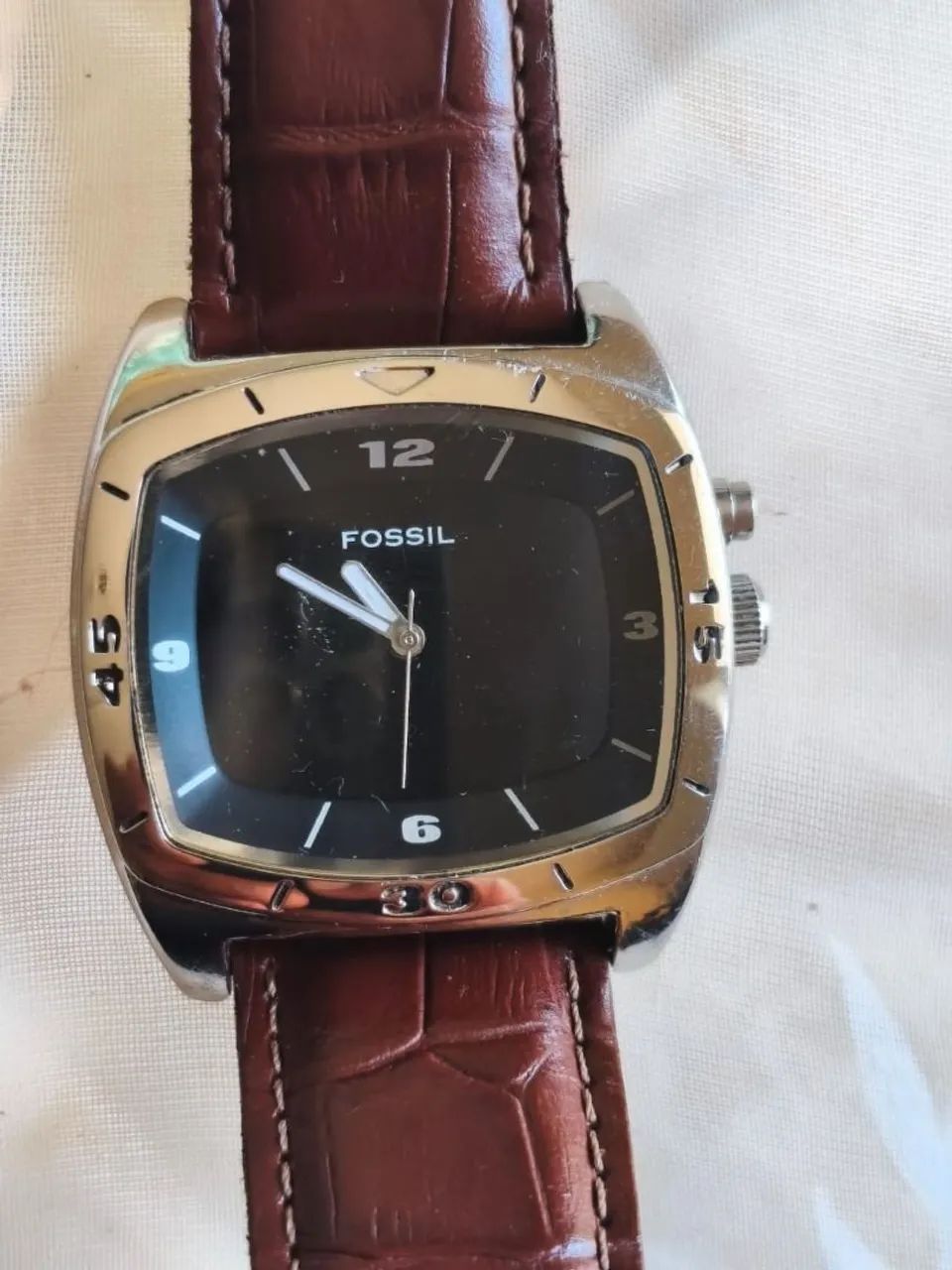 Relógio fóssil masculino original muda de cor 