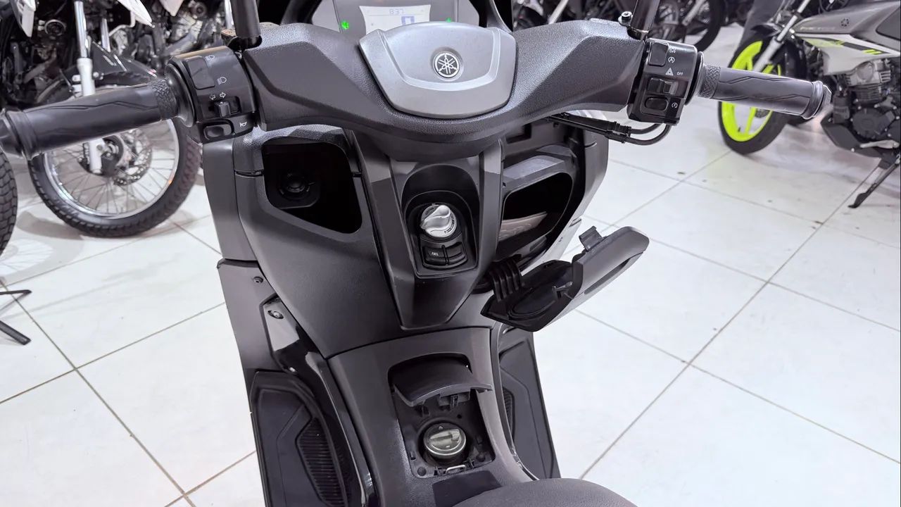 Yamaha Nmax 160 - Foto 2