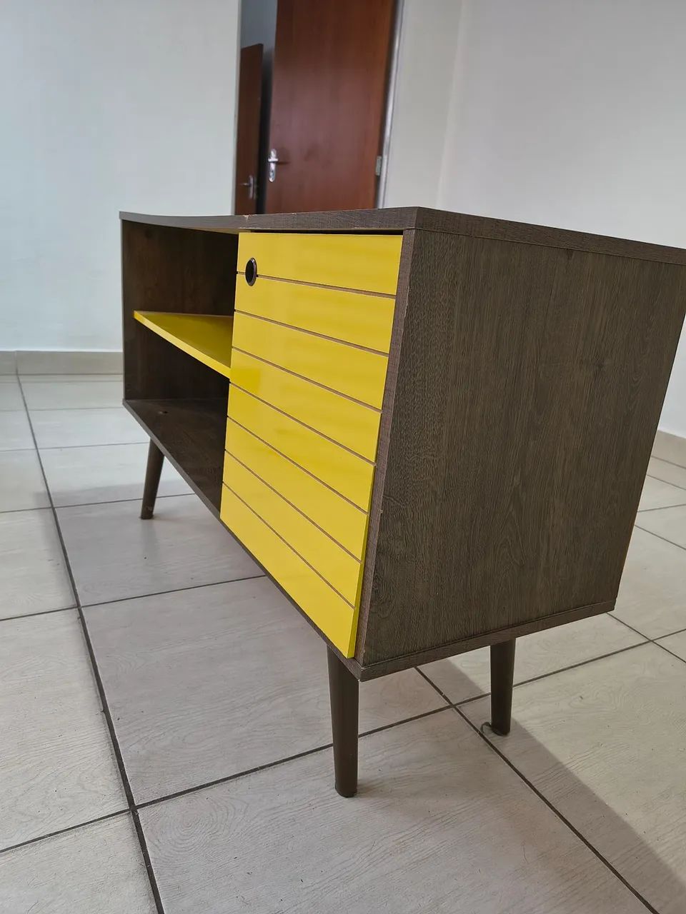 Rack amarelo estilo retrô  - Foto 2