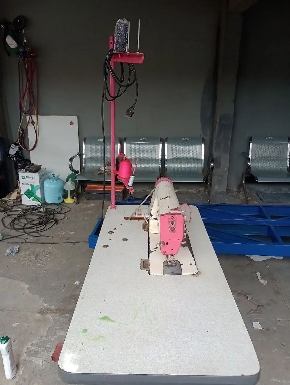 Máquina d costura reta industrial. - Foto 3