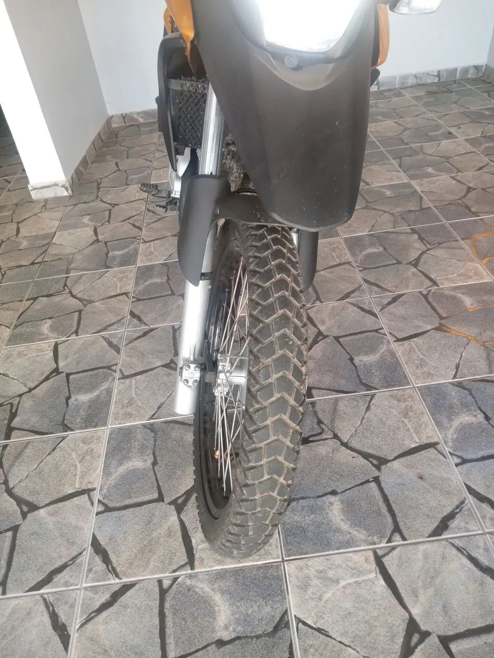Moto XRE