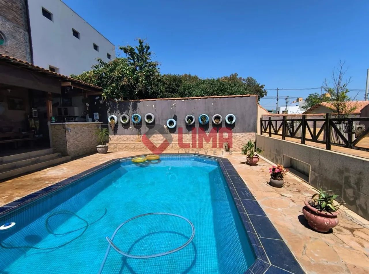 Casa para venda com 162 m² e 3 quartos em Núcleo Residencial Presidente Geisel, Bauru - SP