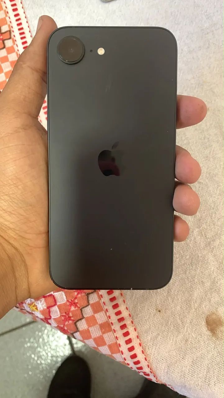 iPhone 16e 128GB