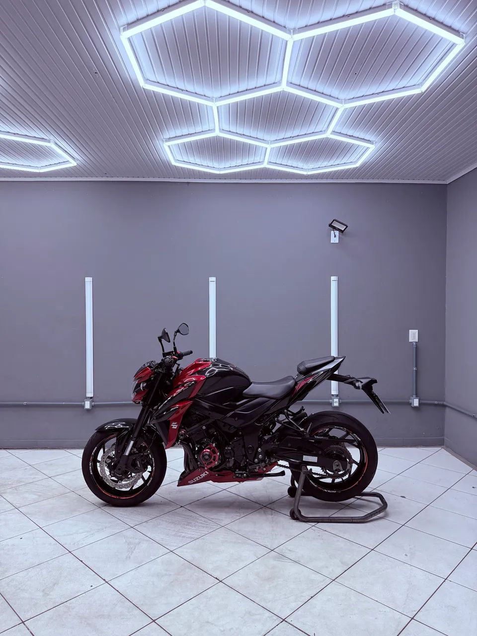 st50 国内
フレーム足回り Suzuki 750 2020 - 1496325579 | OLX
