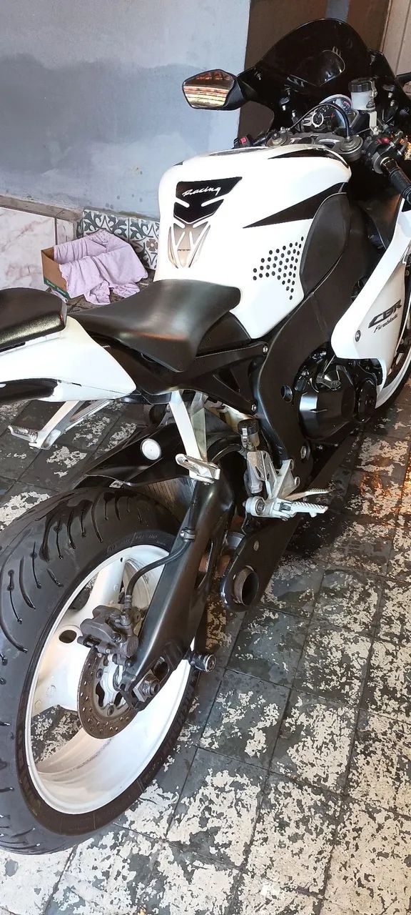 CBR Fireblade 1000 cc - Foto 3