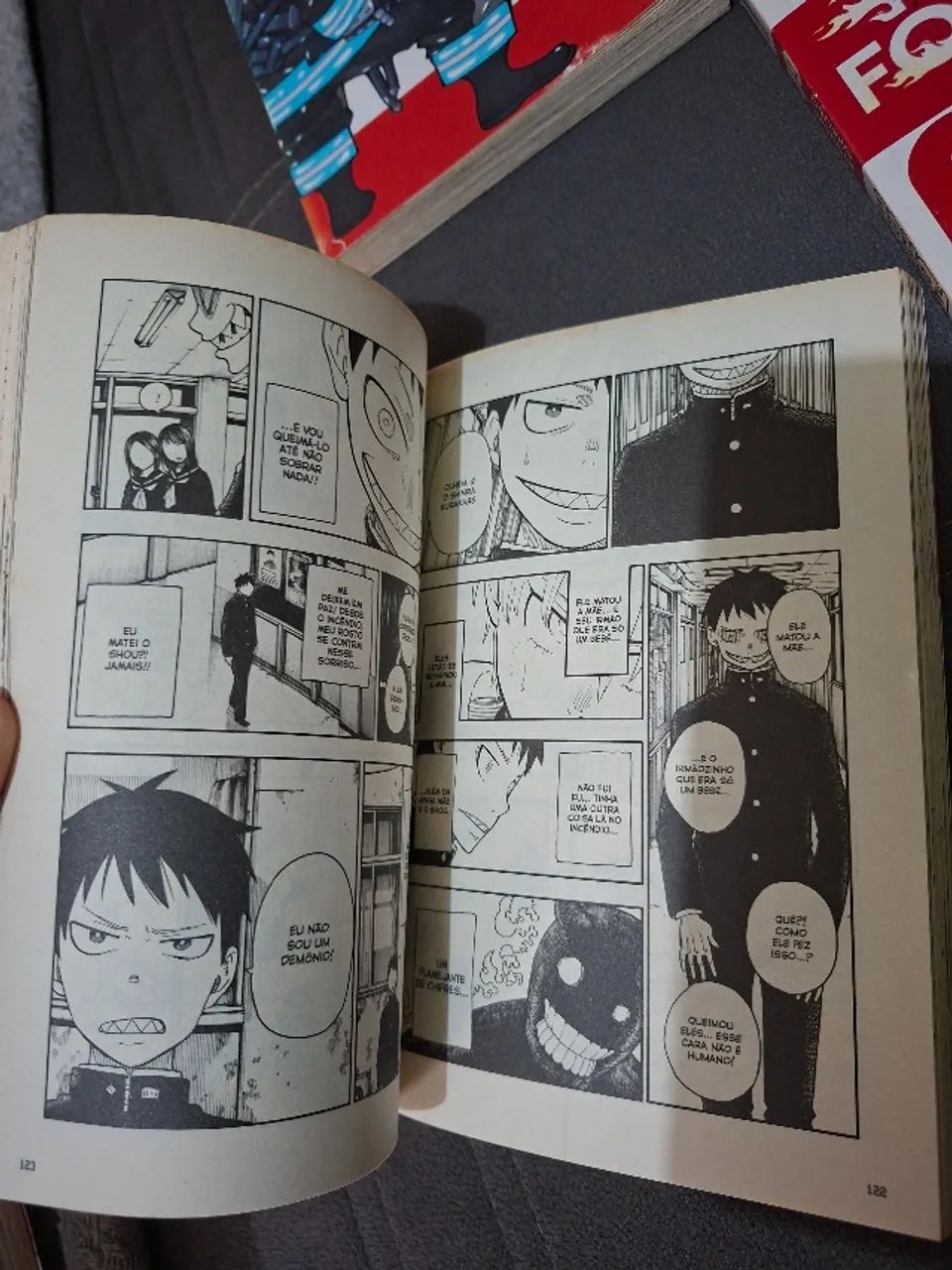 Mangá Fire Force - Foto 2