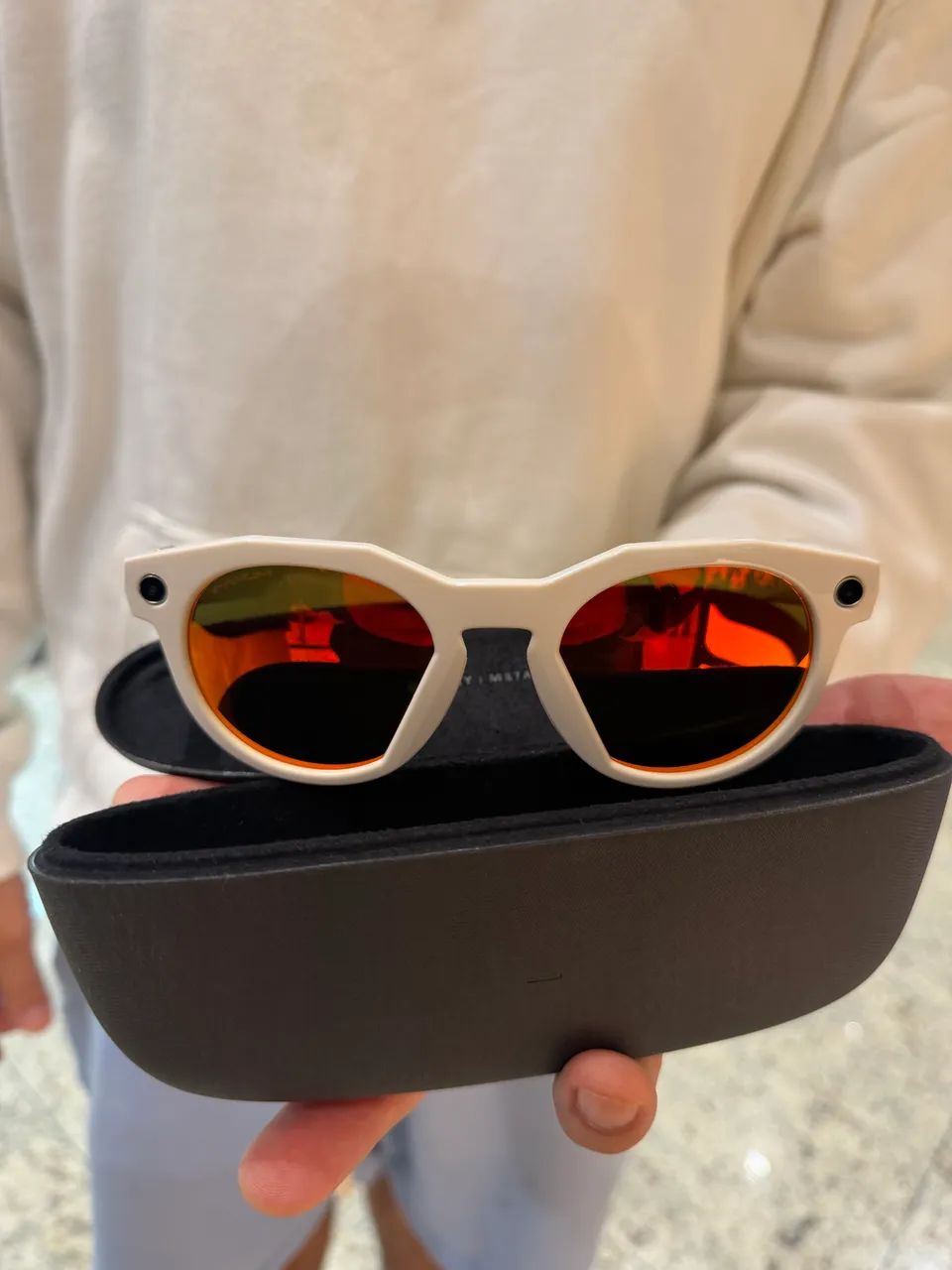 Óculos Inteligentes Oakley Meta HSTN Prizm Cinza com Lentes Laranja - Foto 2