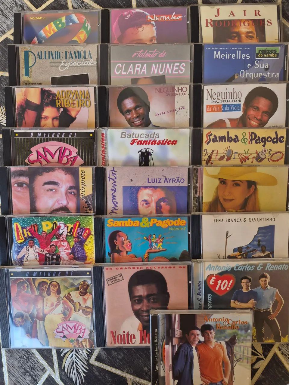 CDs- Sambas e sertanejos  22 