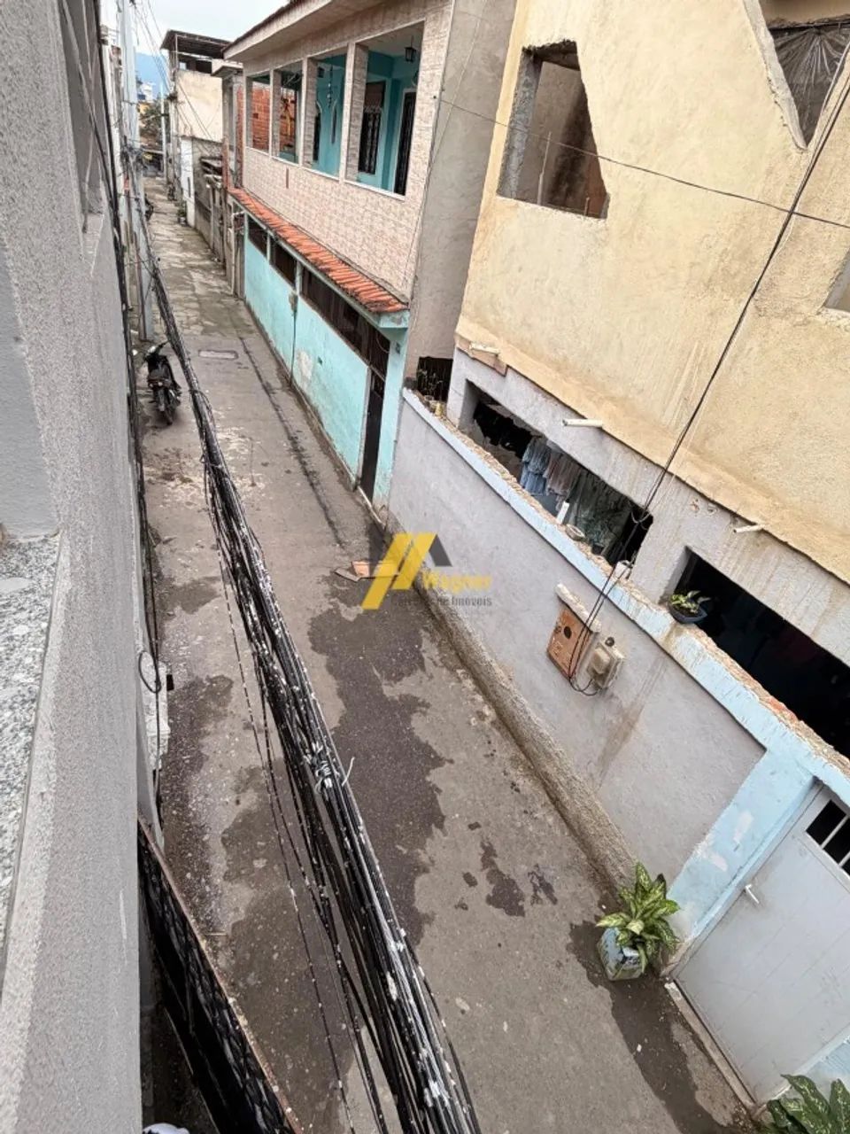 CASA DE VILA COM CONDIÇÕES DE AMPLIAR