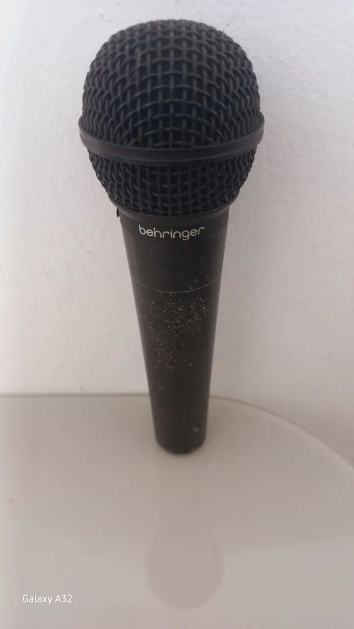 Beringher Ultra Voice - Microfone