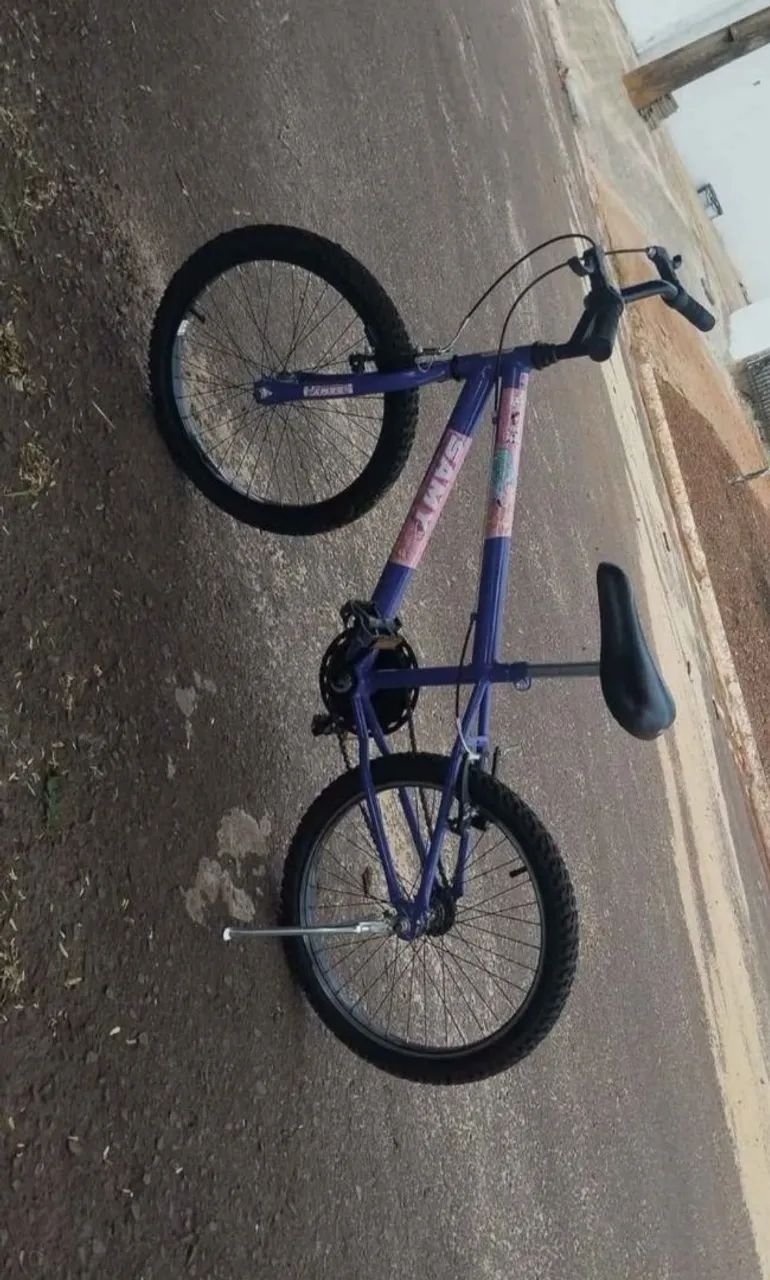 Bicicleta infantil nova
