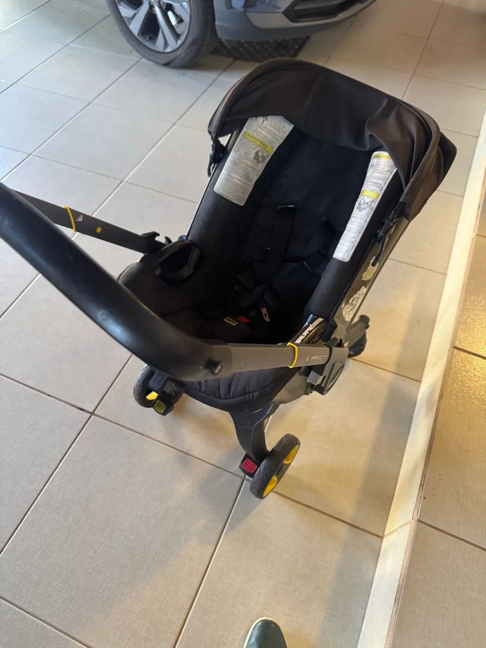 Carrinho de bebê / bebê conforto com isofix Doona + - Foto 4