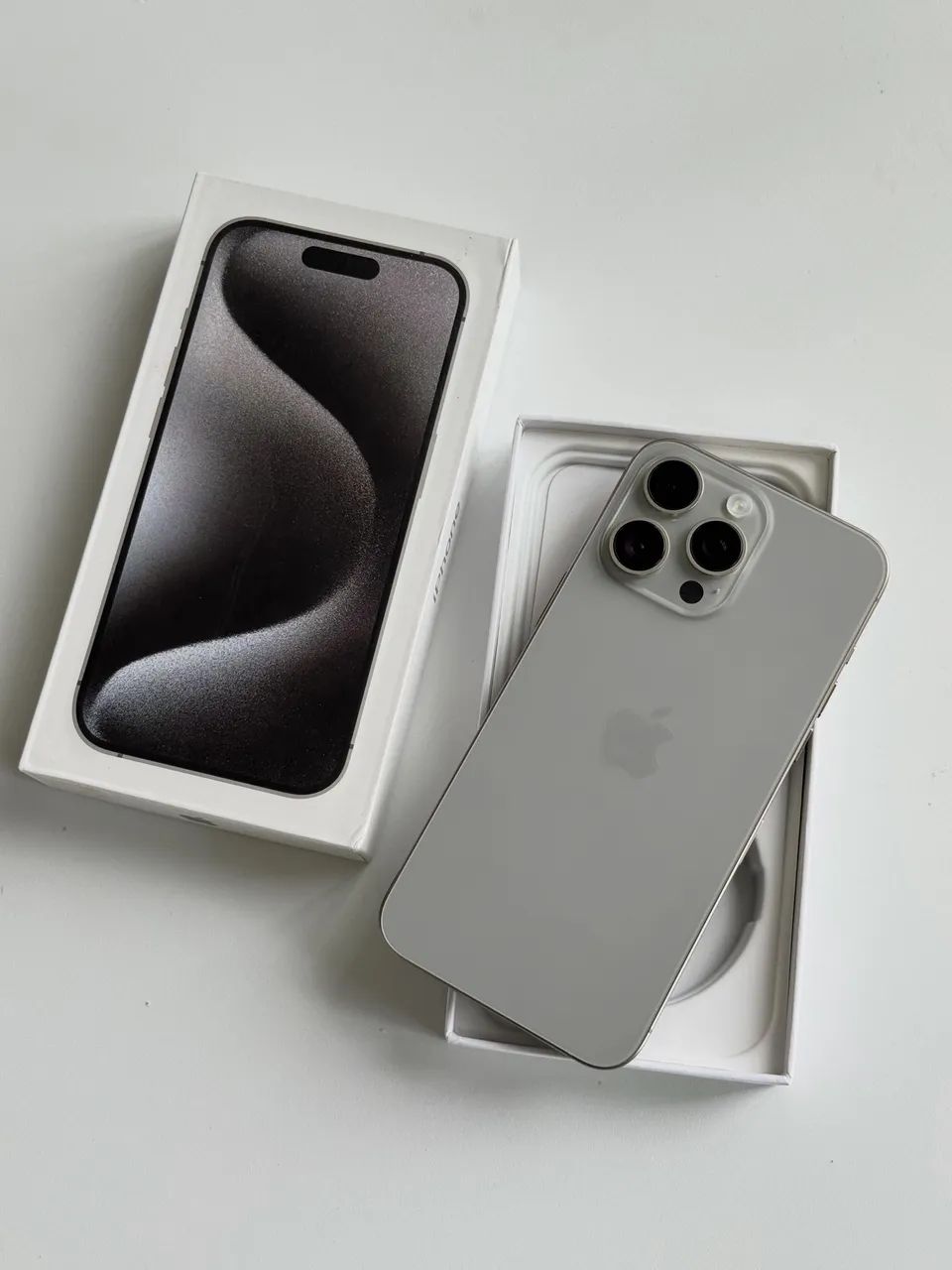 IPHONE 15 PRO MAX / LOJA FISICA / VITRINE