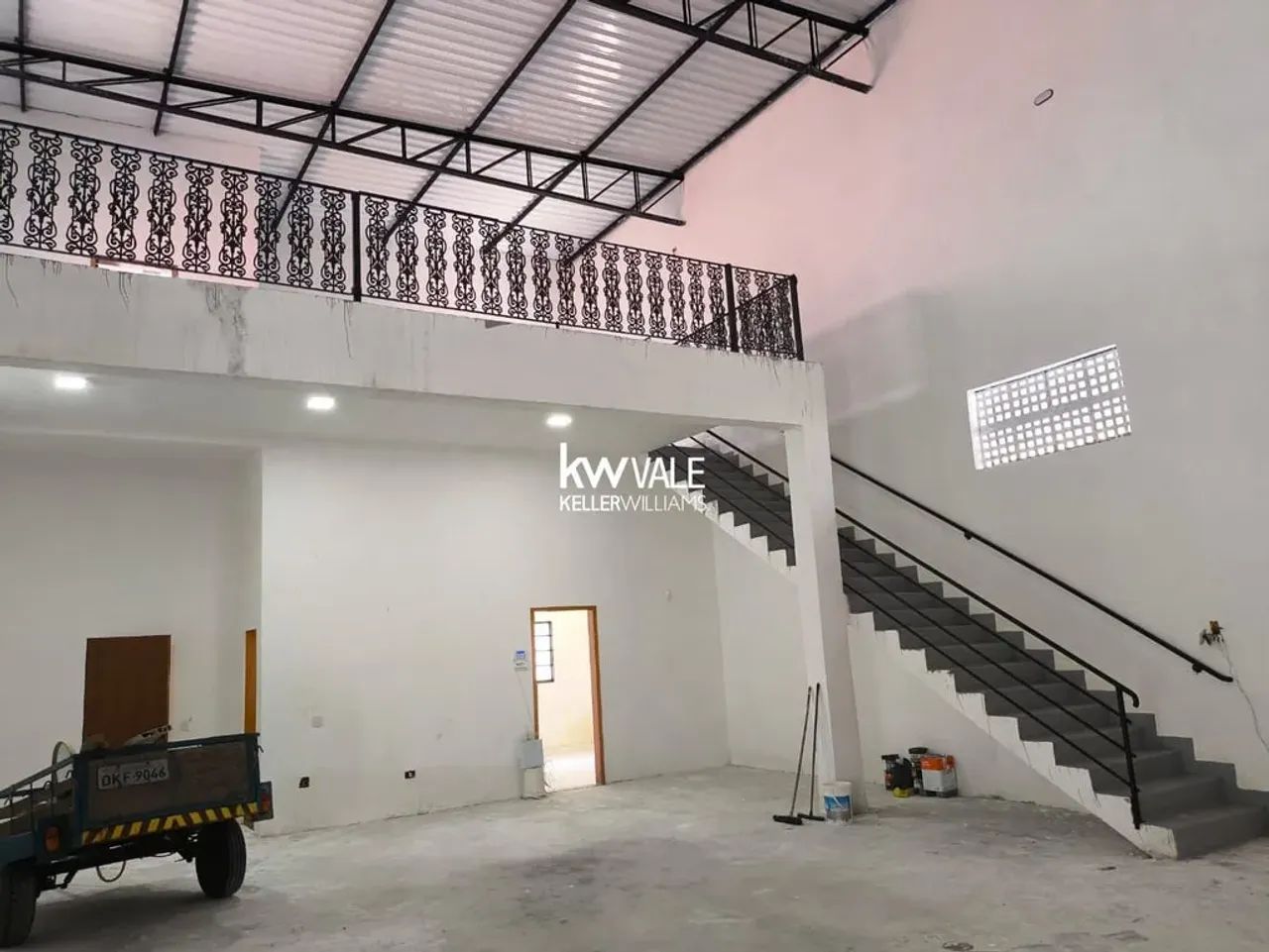 Galpão Comercial no Jardim São Dimas - Foto 4