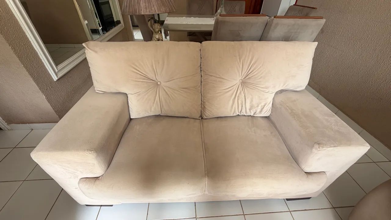 Sofá 2 lugares 