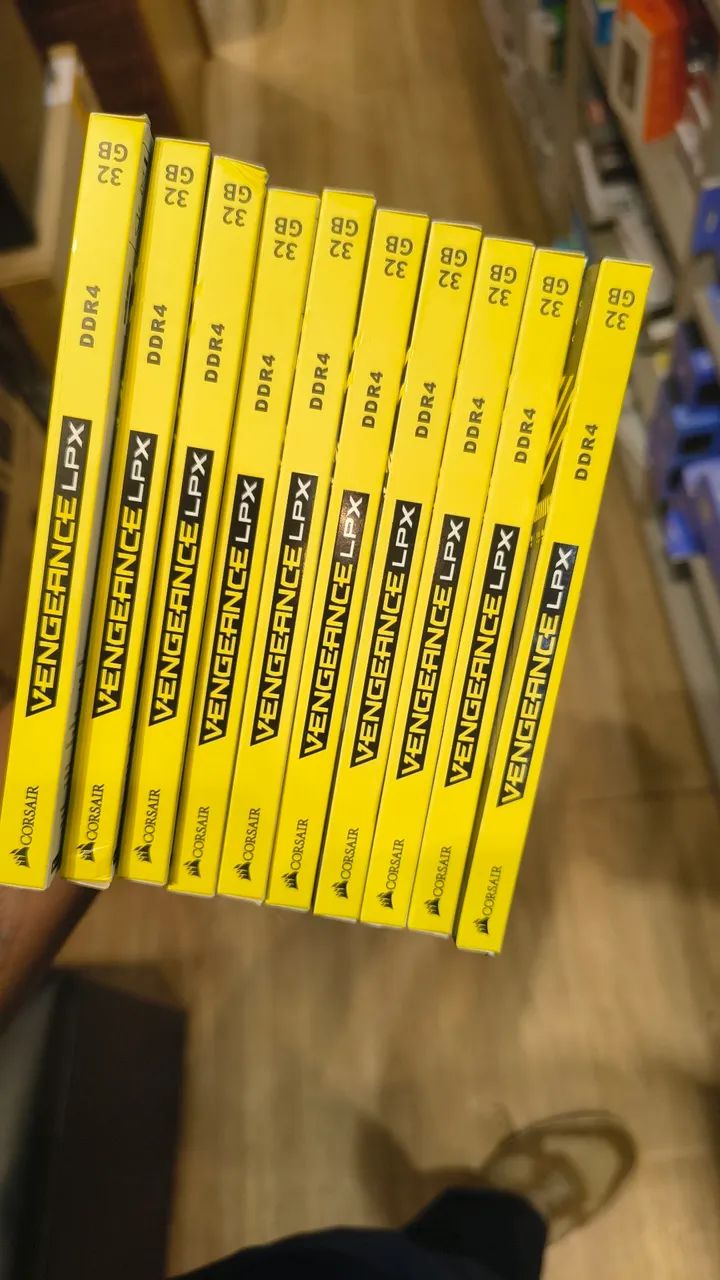 Memória RAM DDR4 32GB CORSAIR VENGEANCE - Foto 2