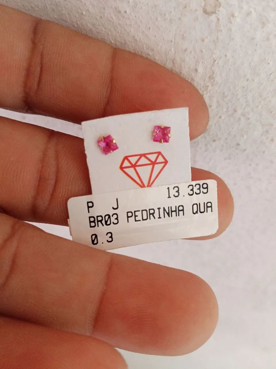 Brinco de ouro 18kl pequeno 215,00 ?