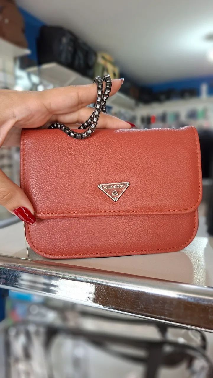 Bolsa feminina pequena