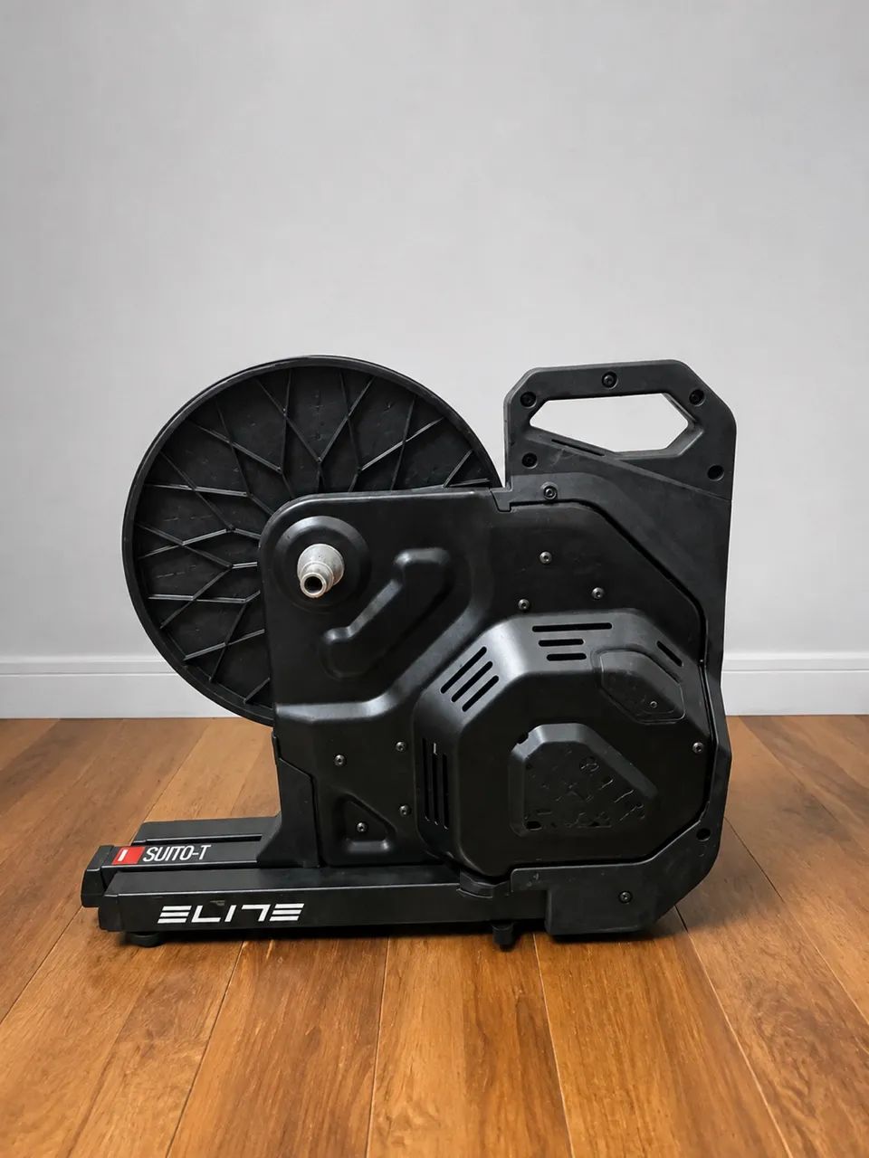 Rolo de Treino Smart Elite Suito-T + Tapete + Cassete CUES 11v